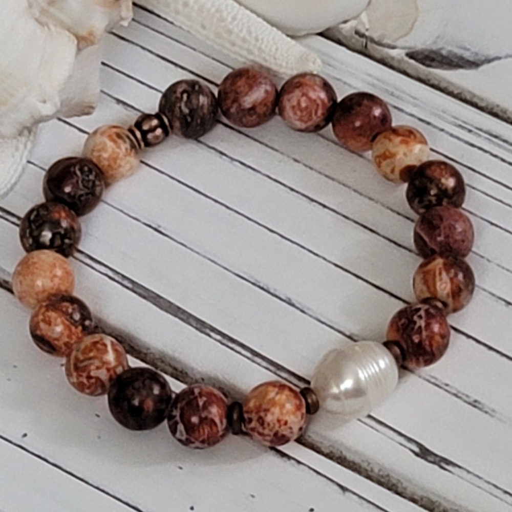 Brown Jasper and Freshwater pearl bracelet.